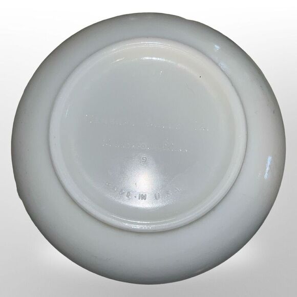 Vintage Pyrex General Mills White Ribbed Milk Glass Farmhouse Mixing Bowl 9" - Picture 4 of 6